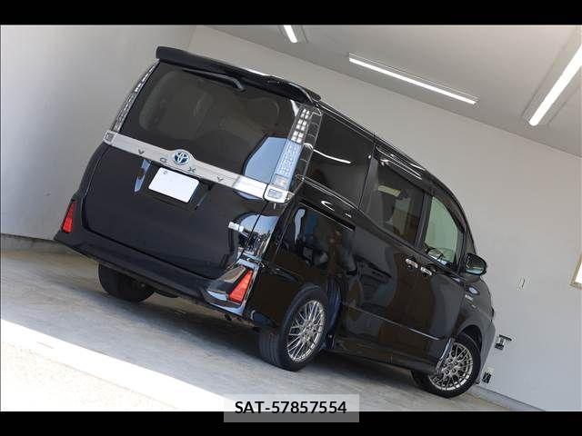 Toyota VOXY HYBRID 2016-07 6248387-11