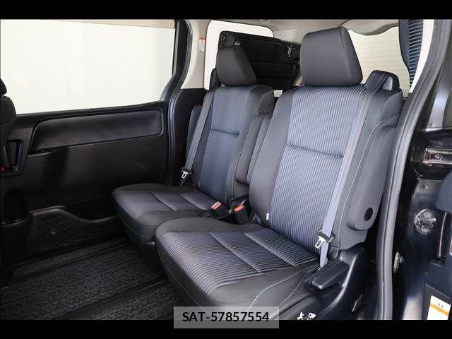 Toyota VOXY HYBRID 2016-07 6248387-17