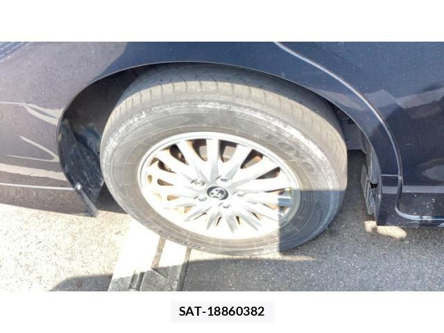 Toyota VOXY HYBRID 2015-07 6266360-10