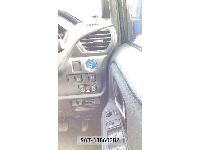 Toyota VOXY HYBRID 2015-07 6266360-7