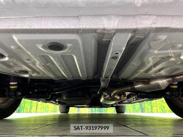 Toyota VOXY HYBRID 2022-12 6266341-17