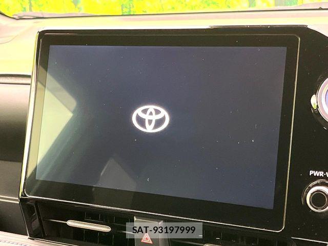 Toyota VOXY HYBRID 2022-12 6266341-2