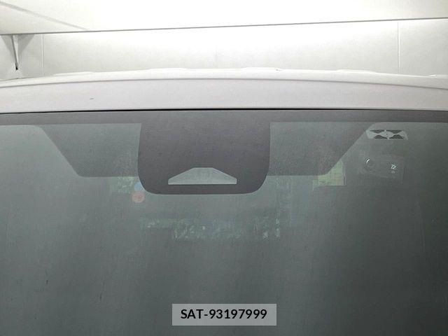 Toyota VOXY HYBRID 2022-12 6266341-5