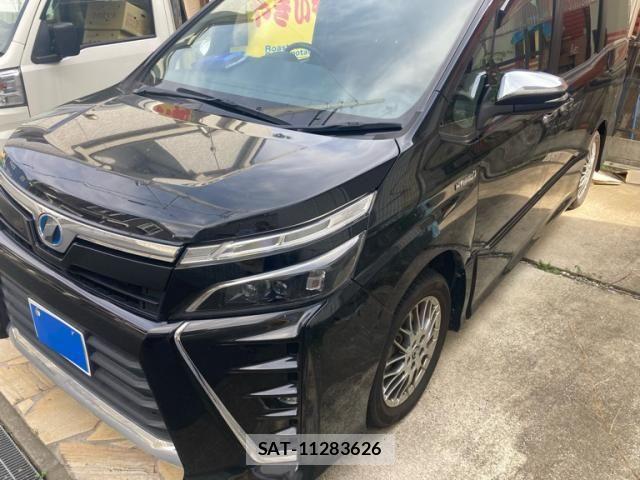 Toyota VOXY HYBRID 2018-03 6277684-0