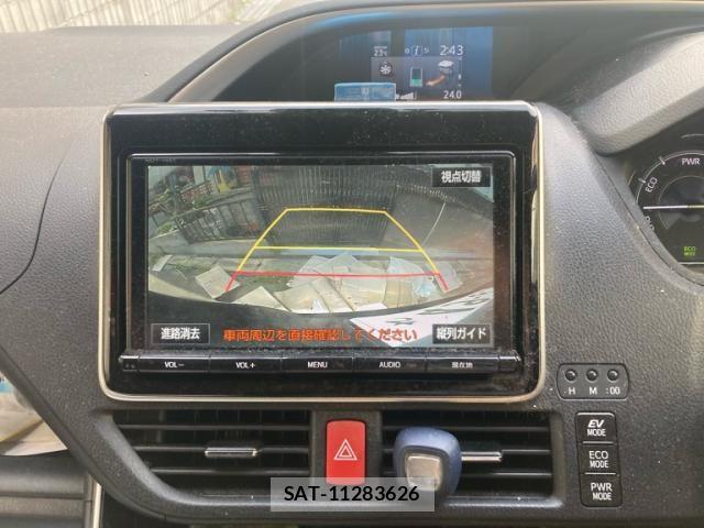 Toyota VOXY HYBRID 2018-03 6277684-19