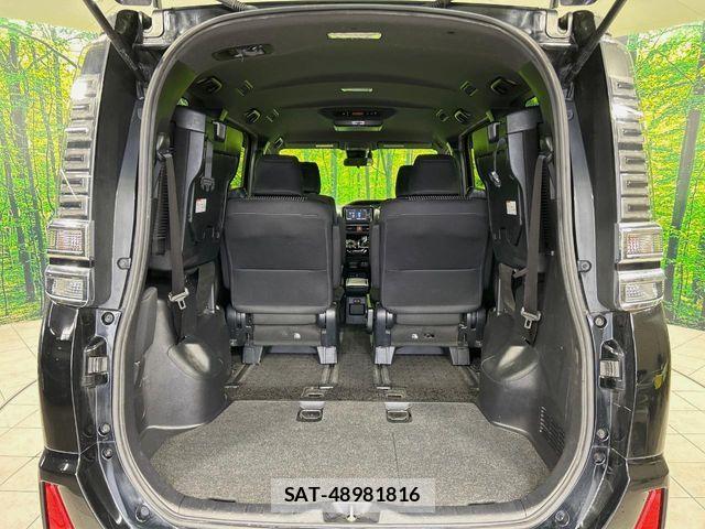 Toyota VOXY HYBRID 2017-09 6273282-10