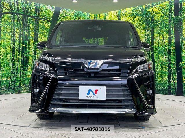 Toyota VOXY HYBRID 2017-09 6273282-14