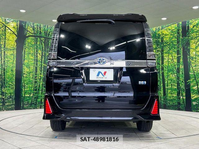 Toyota VOXY HYBRID 2017-09 6273282-15