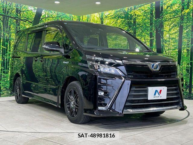 Toyota VOXY HYBRID 2017-09 6273282-16