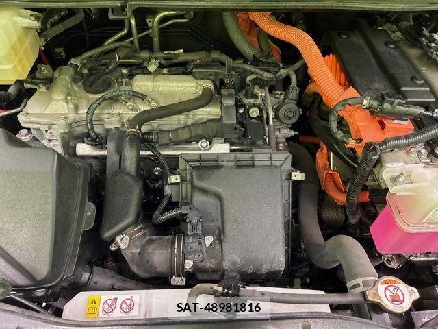 Toyota VOXY HYBRID 2017-09 6273282-18