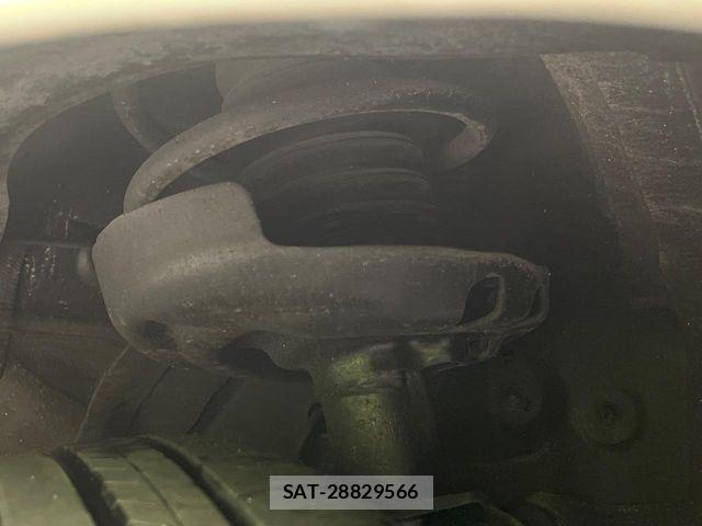 Toyota VOXY HYBRID 2024-01 6273276-19