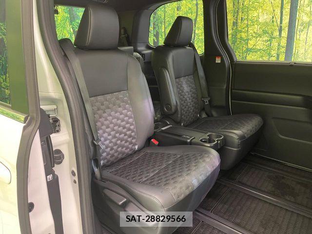 Toyota VOXY HYBRID 2024-01 6273276-8