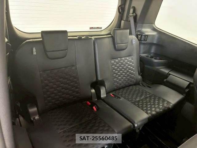 Toyota VOXY HYBRID 2022-08 6277672-11