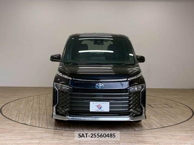 Toyota VOXY HYBRID 2022-08 6277672-13