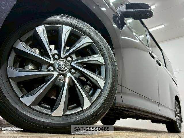 Toyota VOXY HYBRID 2022-08 6277672-18
