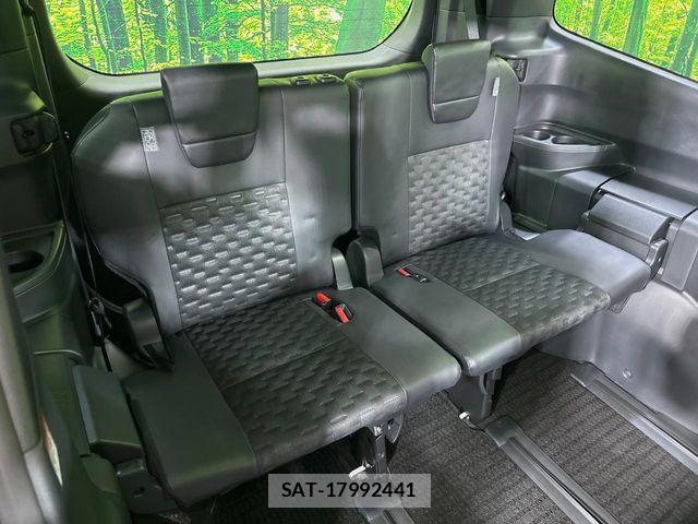 Toyota VOXY HYBRID 2024-07 6307208-9