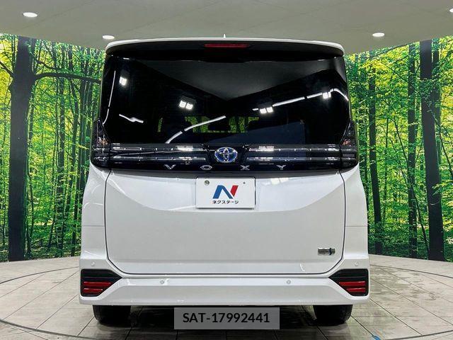 Toyota VOXY HYBRID 2024-07 6307208-15