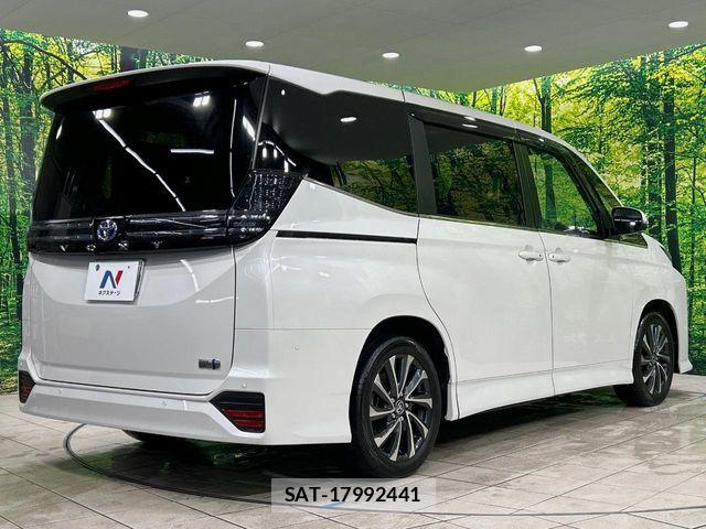Toyota VOXY HYBRID 2024-07 6307208-17