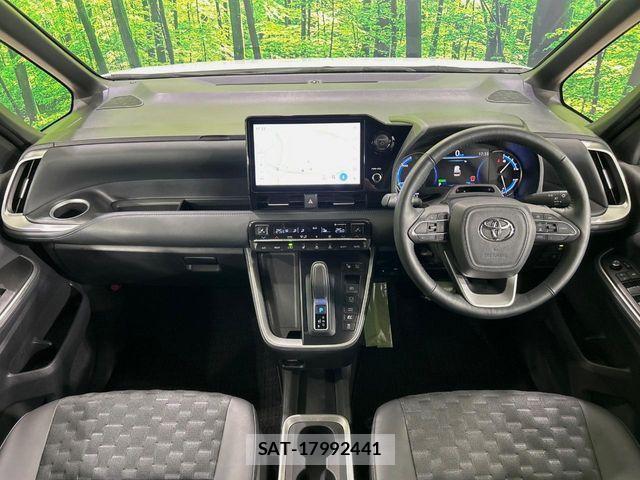 Toyota VOXY HYBRID 2024-07 6307208-1