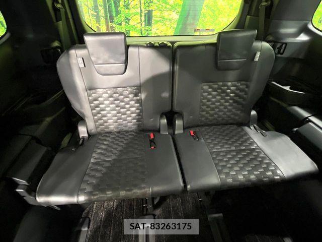 Toyota VOXY HYBRID 2023-06 6307211-9