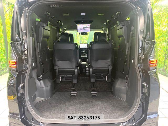 Toyota VOXY HYBRID 2023-06 6307211-10