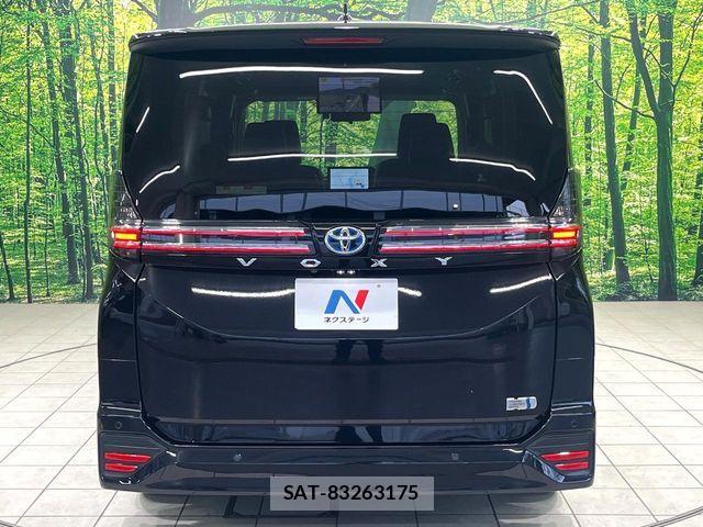 Toyota VOXY HYBRID 2023-06 6307211-15