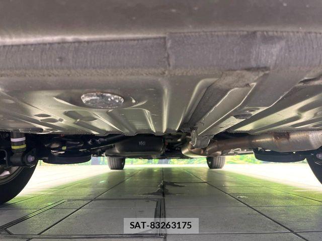 Toyota VOXY HYBRID 2023-06 6307211-19