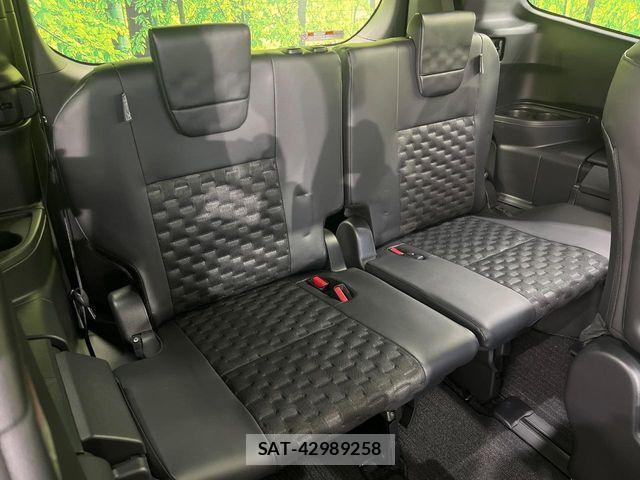 Toyota VOXY HYBRID 2025-01 6307207-10
