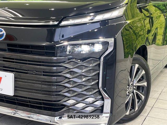 Toyota VOXY HYBRID 2025-01 6307207-13