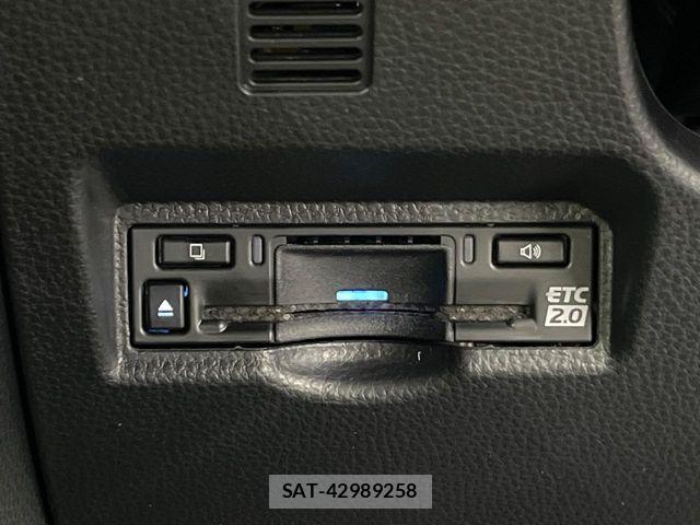 Toyota VOXY HYBRID 2025-01 6307207-7