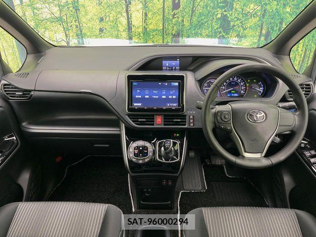 Toyota VOXY HYBRID 2019-04 6307232-1