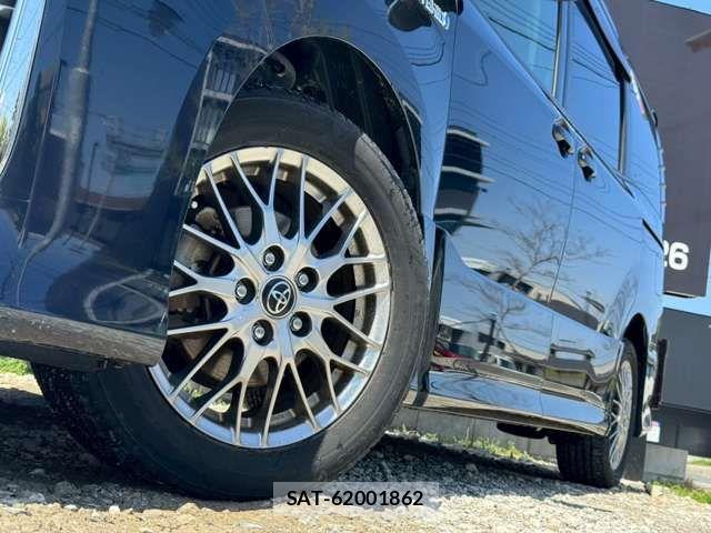 Toyota VOXY HYBRID 2016-01 6307236-14