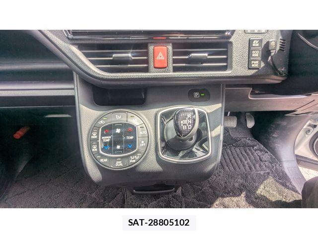 Toyota VOXY HYBRID 2016-01 6504791-20