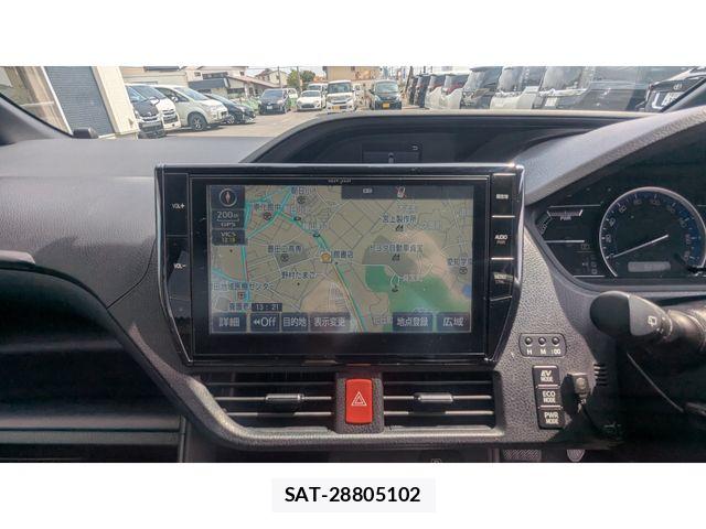 Toyota VOXY HYBRID 2016-01 6504791-21