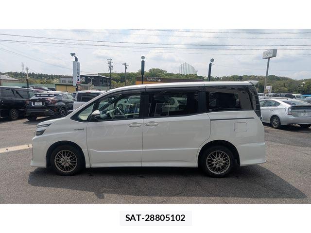 Toyota VOXY HYBRID 2016-01 6504791-3