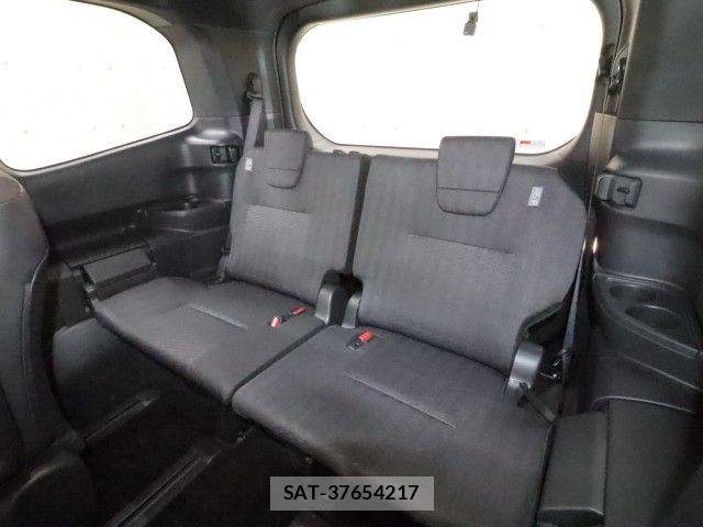 Toyota VOXY HYBRID 2022-04 6504771-10