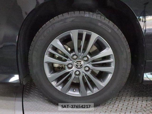Toyota VOXY HYBRID 2022-04 6504771-26