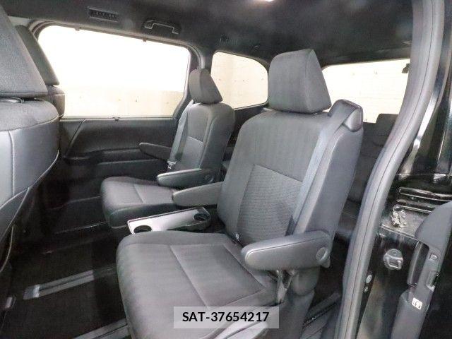 Toyota VOXY HYBRID 2022-04 6504771-7