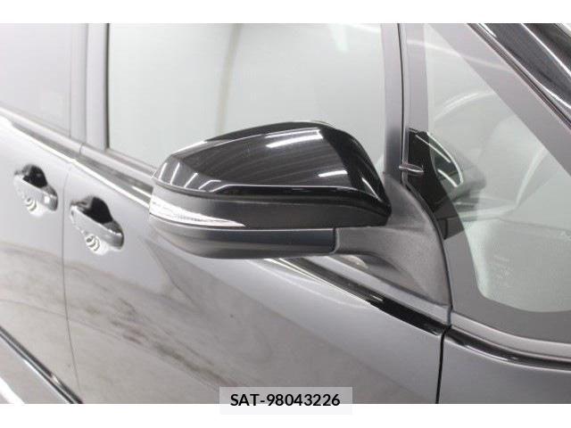 Toyota VOXY HYBRID 2017-09 6504781-9