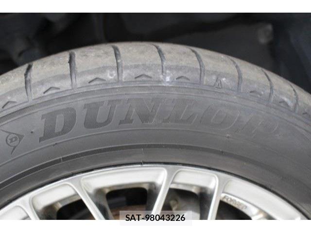 Toyota VOXY HYBRID 2017-09 6504781-20