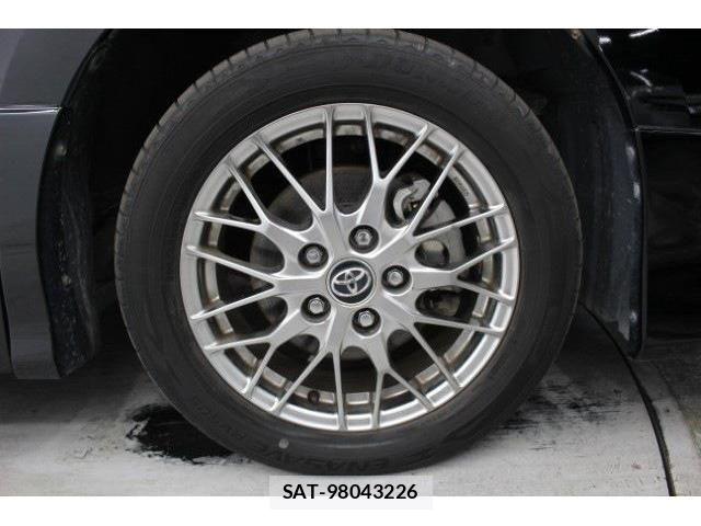 Toyota VOXY HYBRID 2017-09 6504781-23