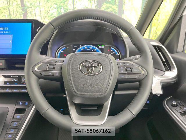 Toyota VOXY HYBRID 2026-01 6547356-11