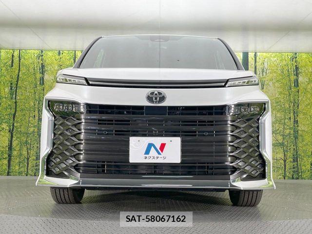 Toyota VOXY HYBRID 2026-01 6547356-14