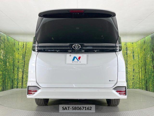 Toyota VOXY HYBRID 2026-01 6547356-15