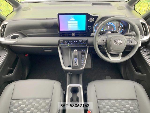 Toyota VOXY HYBRID 2026-01 6547356-1