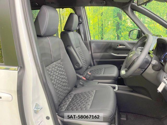 Toyota VOXY HYBRID 2026-01 6547356-7