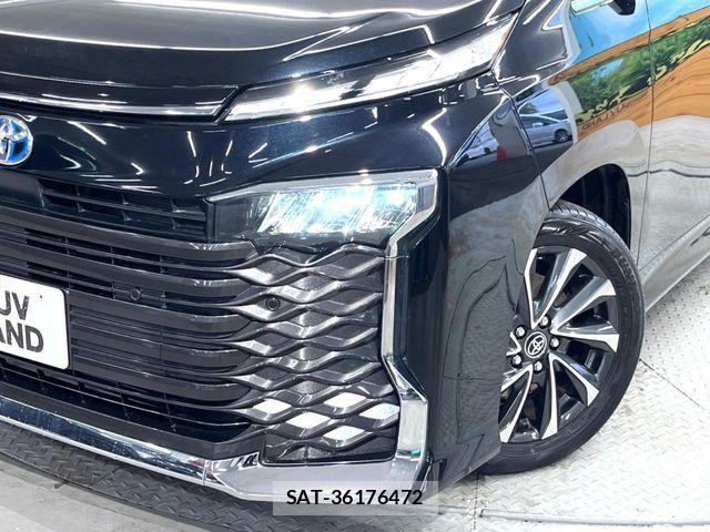 Toyota VOXY HYBRID 2024-09 6547378-11