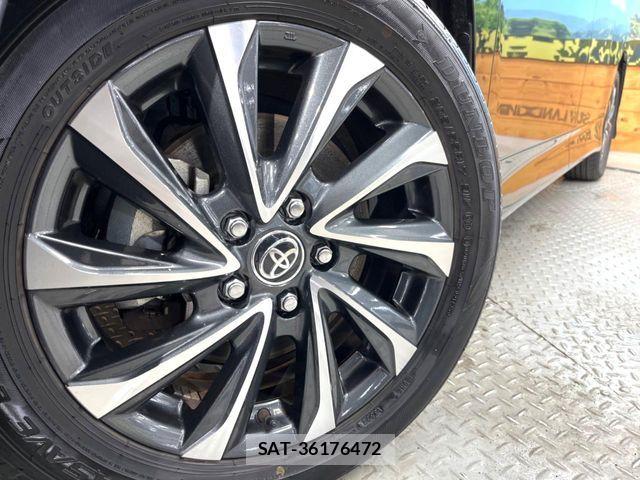 Toyota VOXY HYBRID 2024-09 6547378-12