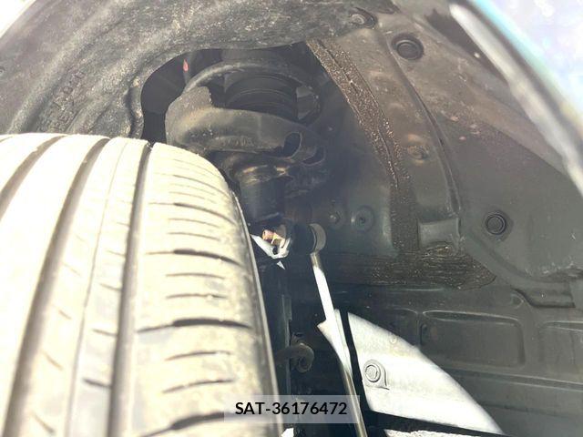 Toyota VOXY HYBRID 2024-09 6547378-19