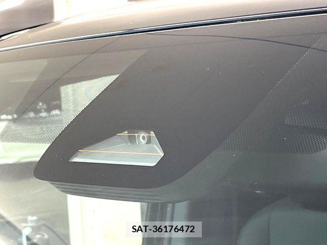 Toyota VOXY HYBRID 2024-09 6547378-4